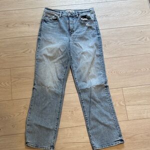 DAZE Women’s Light Blue Straight-Leg Jeans